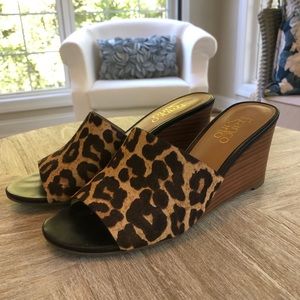 Women’s Faux Fur Leopard and Wood Wedges Size 7.5